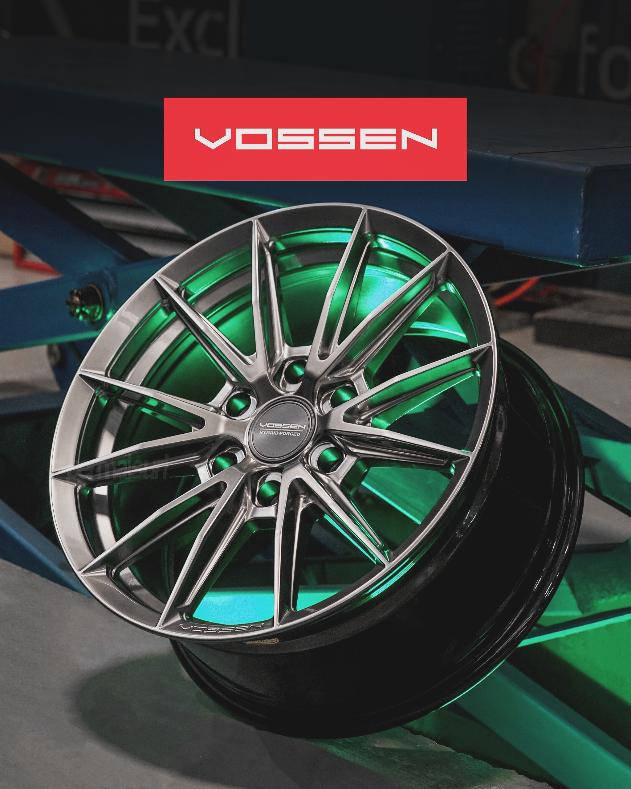 Vossen's all-new Hybrid Forged™ wheel, The HFX-2 is one of Vossen's Hybrid Forged latest designs, manufactured specifically for the truck and SUV market. Nahh selalu ada yang baru di #permaisuriban dari awalnya di produksi dengan bahan forged kemudia...