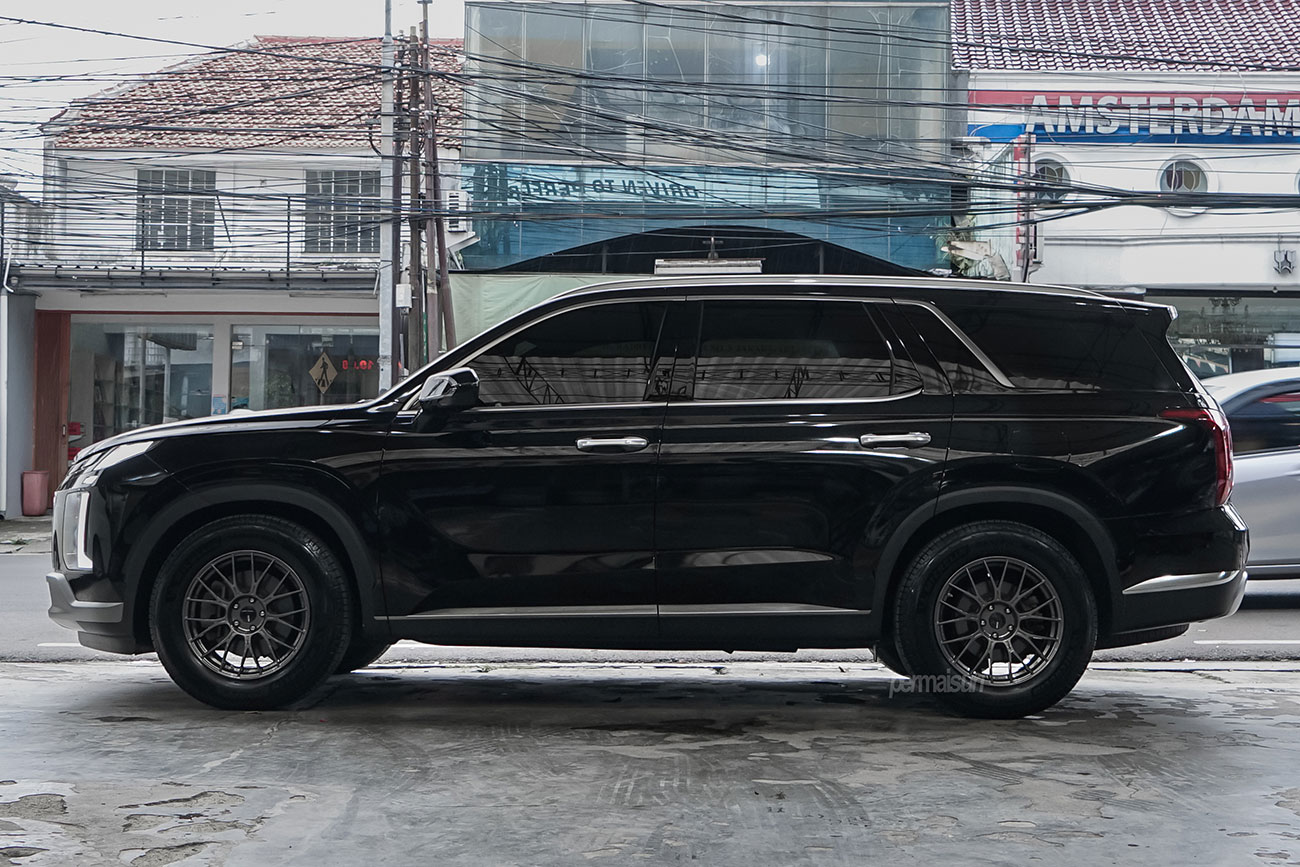 Enkei PFM1 with Hyundai Palisade