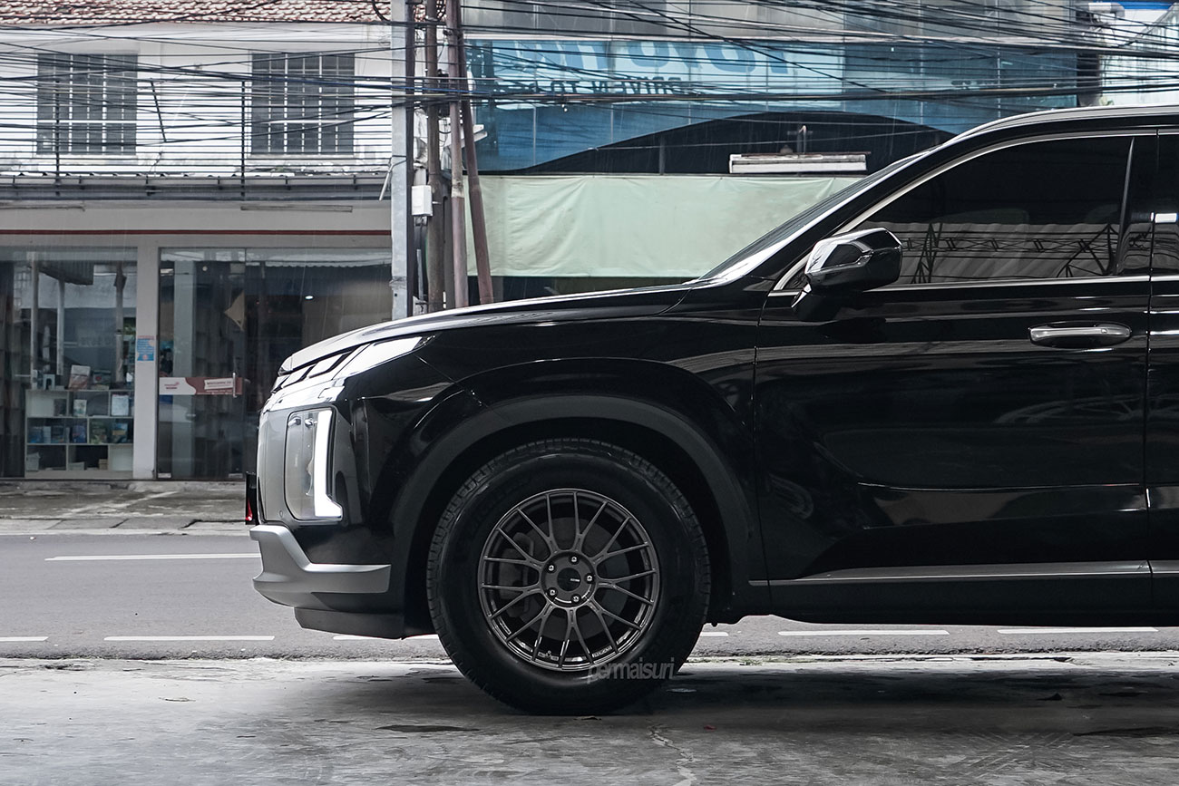 Enkei PFM1 with Hyundai Palisade