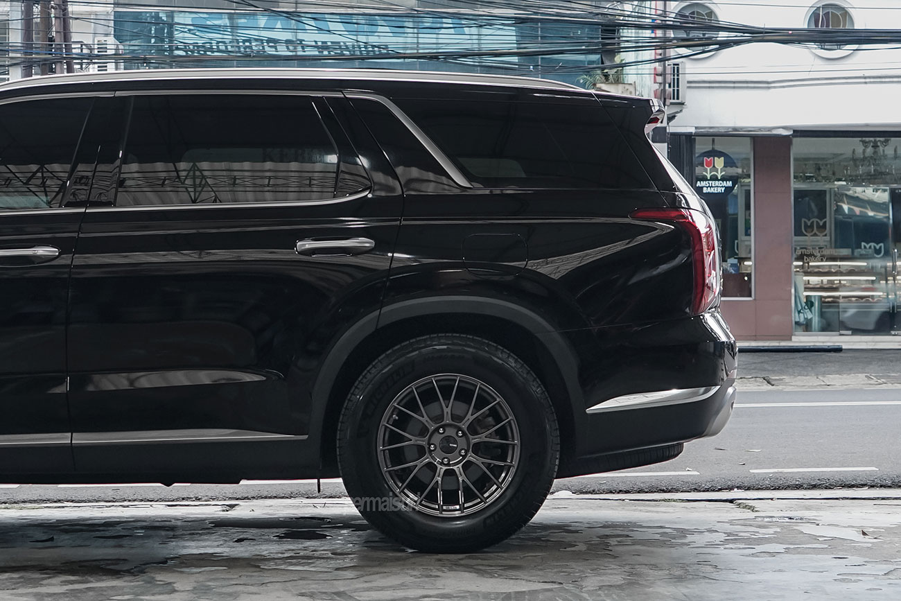 Enkei PFM1 with Hyundai Palisade