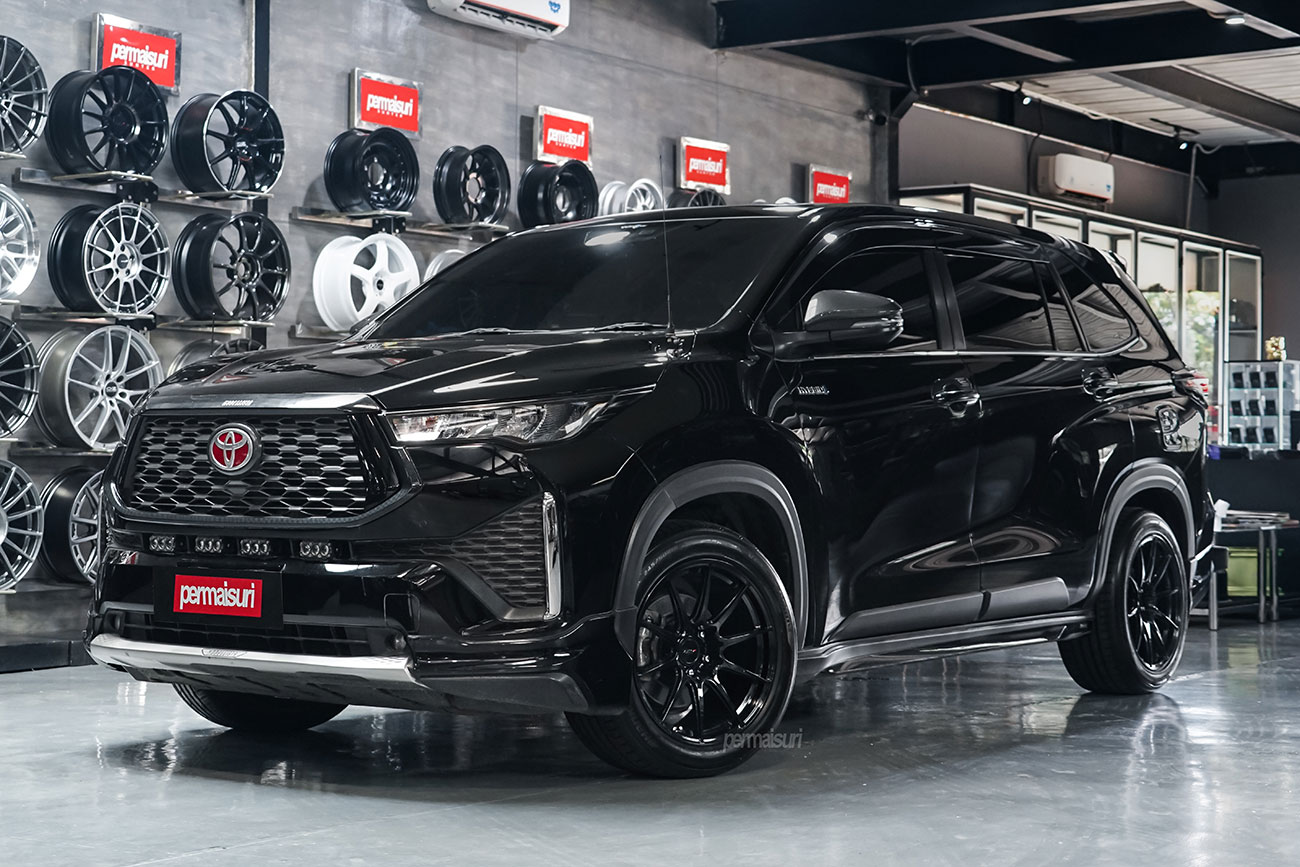 TSW Kemora with Toyota Innova Zenix