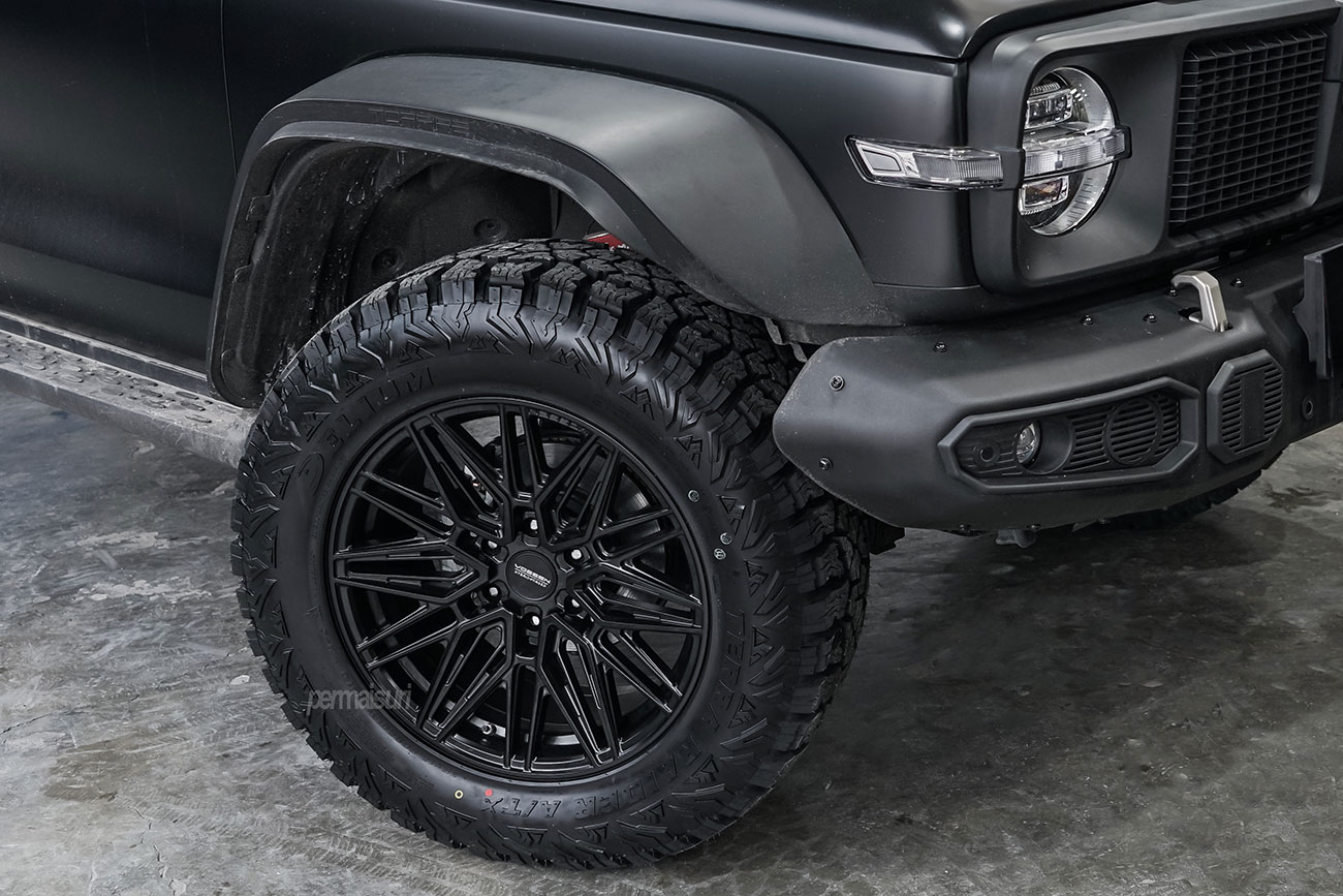 Vossen HF6-5 with GWM Tank 300 HEV