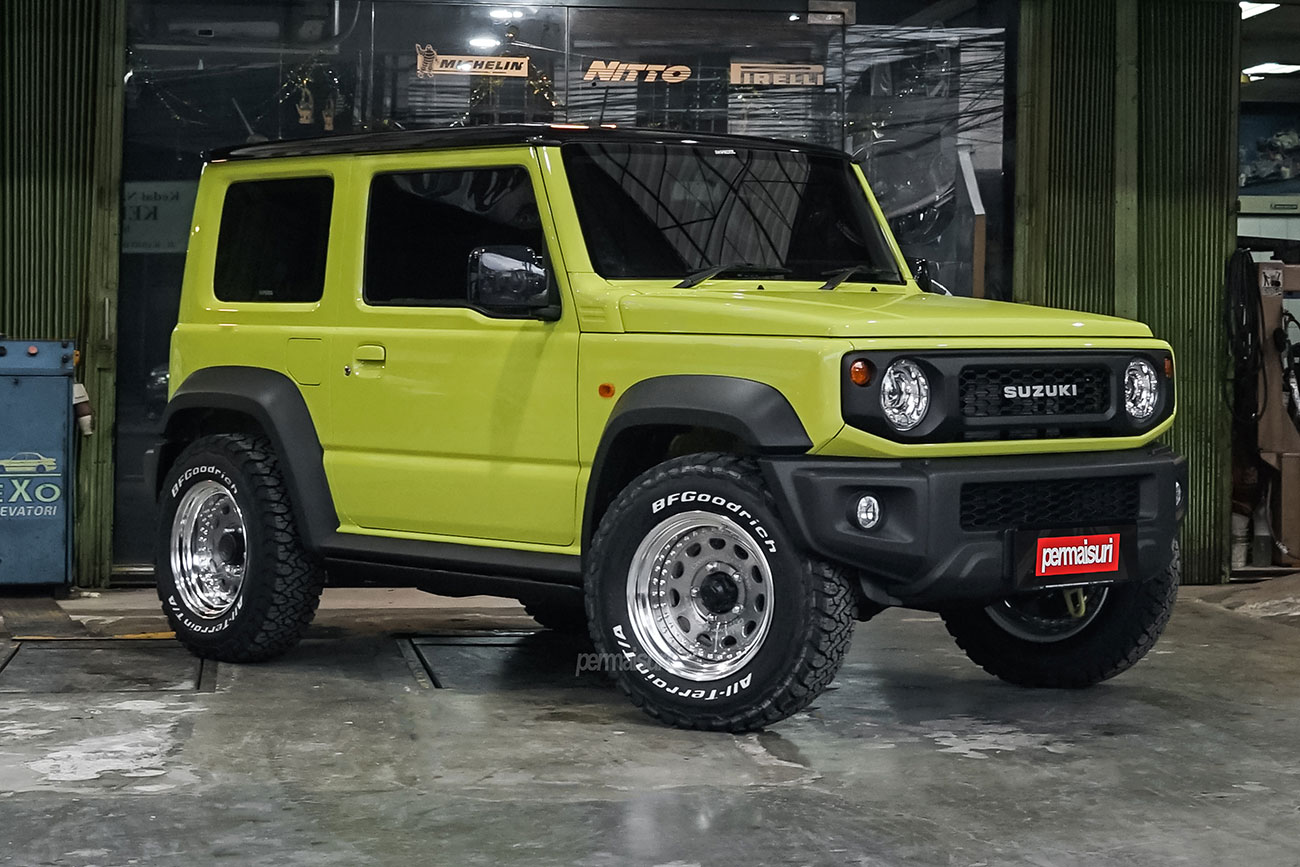 WORK Crag Galvatre with Suzuki Jimny