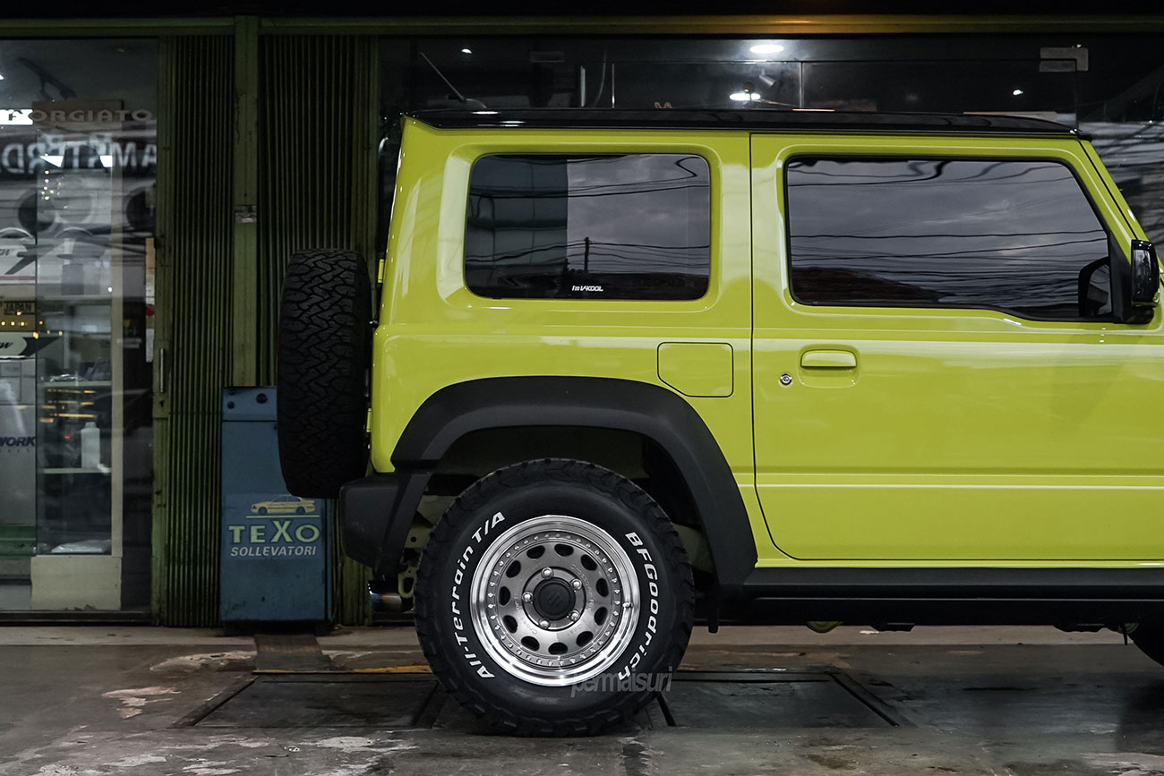 WORK Crag Galvatre with Suzuki Jimny