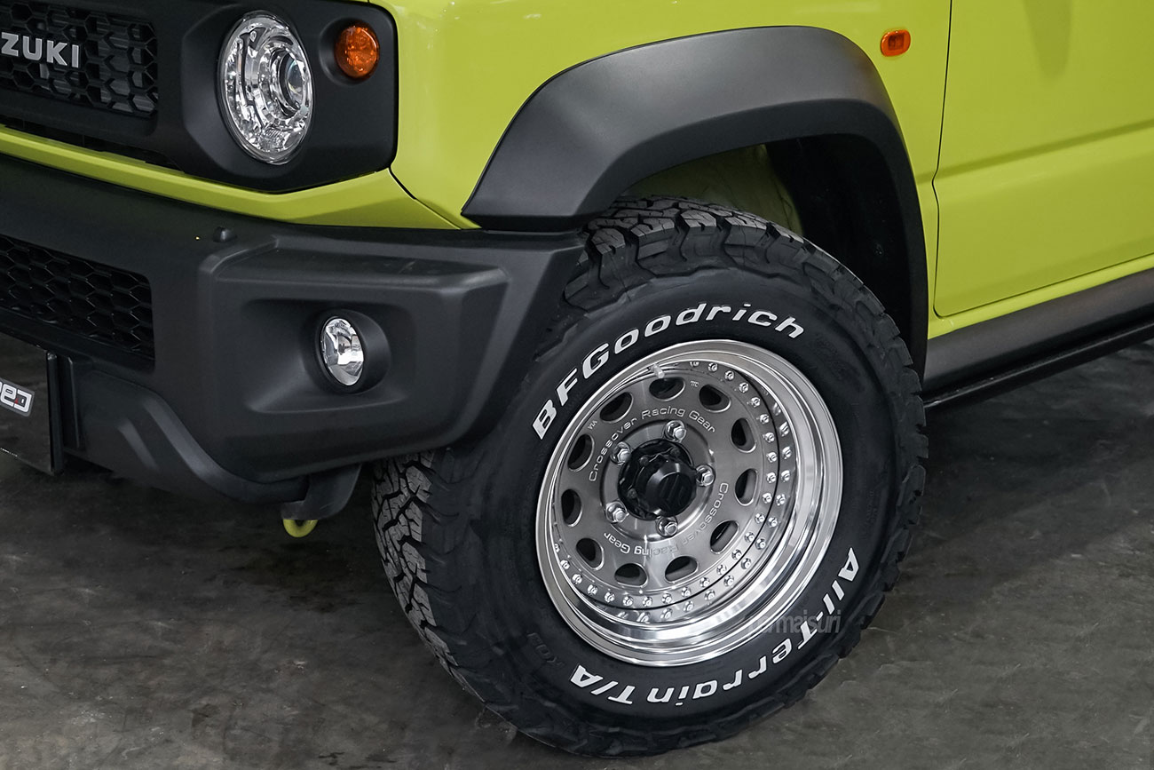 WORK Crag Galvatre with Suzuki Jimny