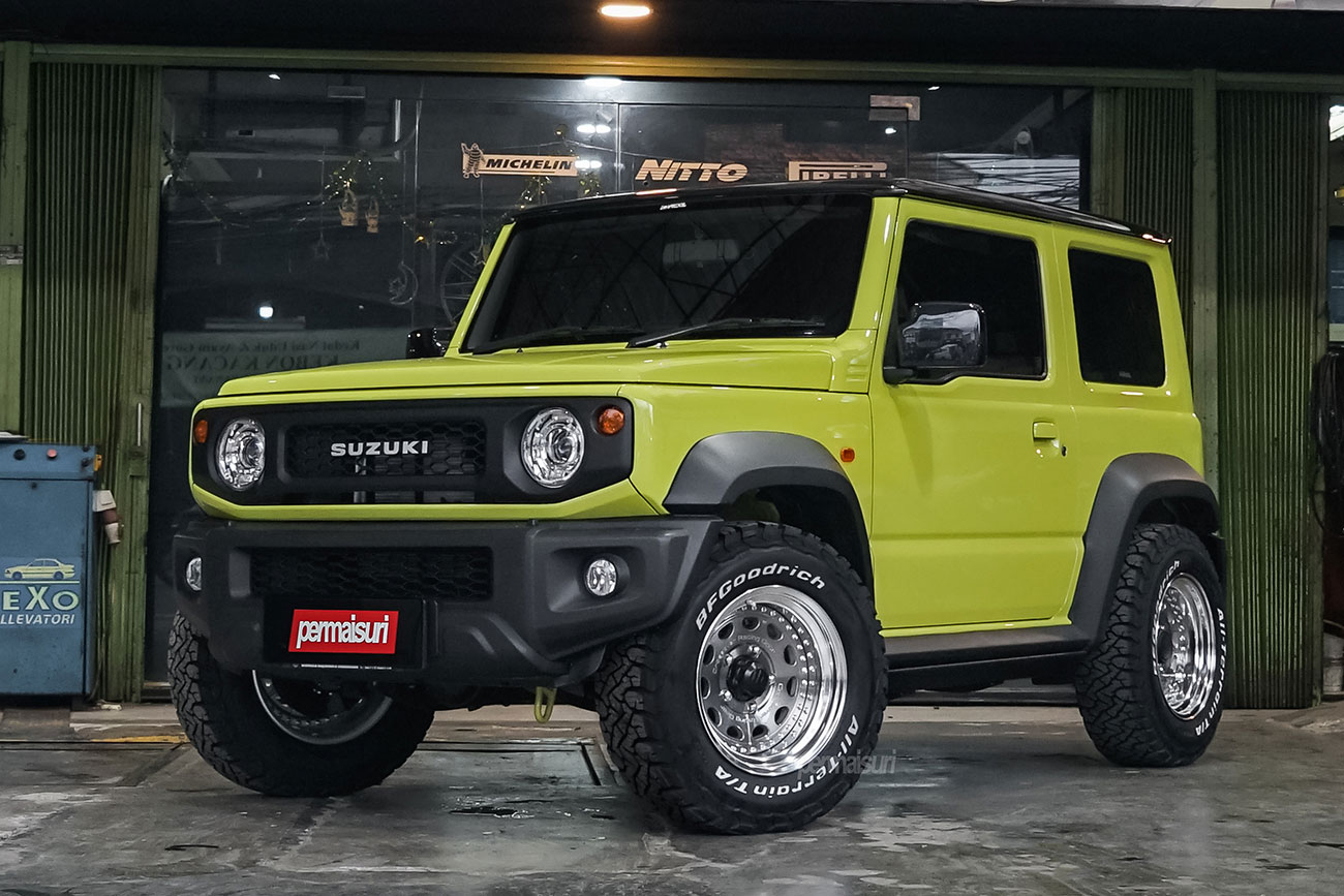 WORK Crag Galvatre with Suzuki Jimny