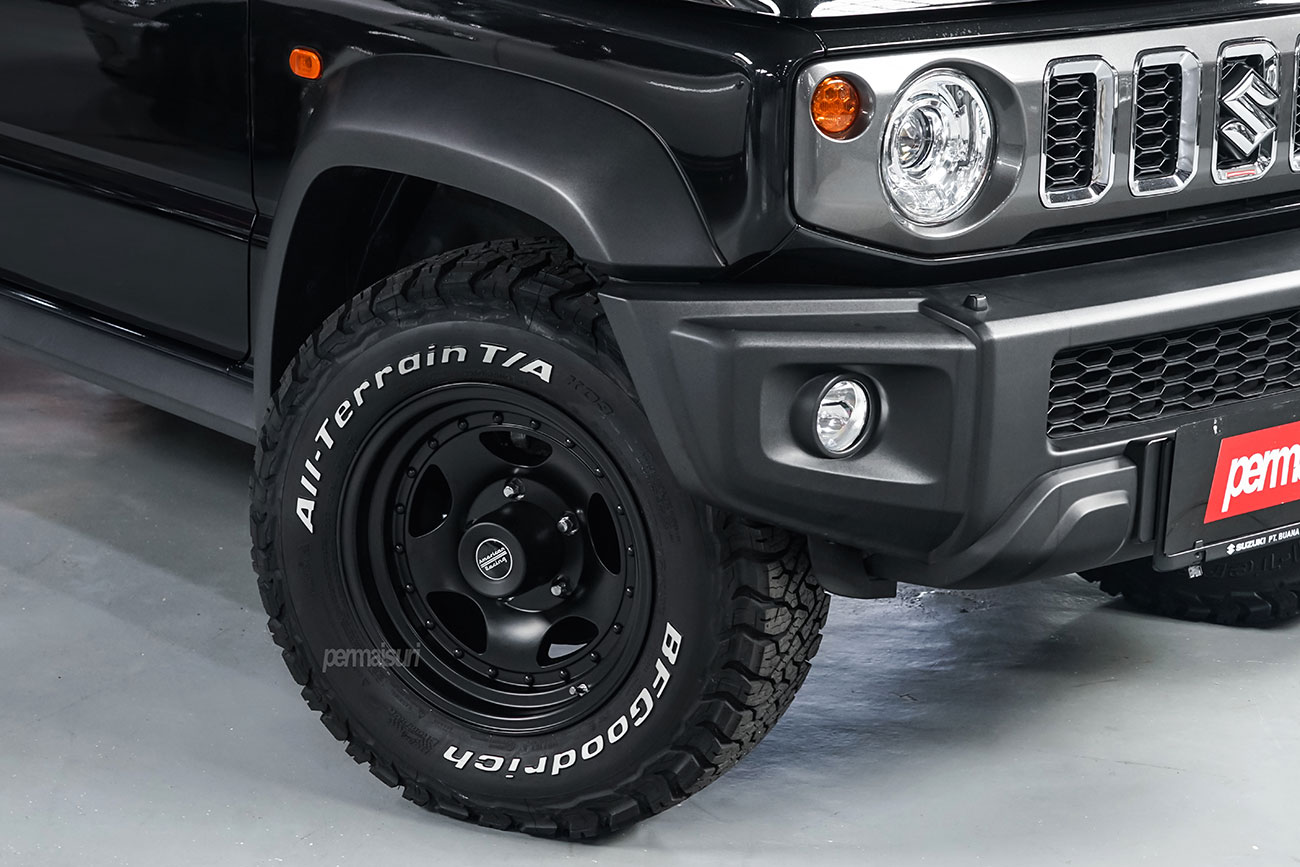 American Racing Modesto with Suzuki Jimny