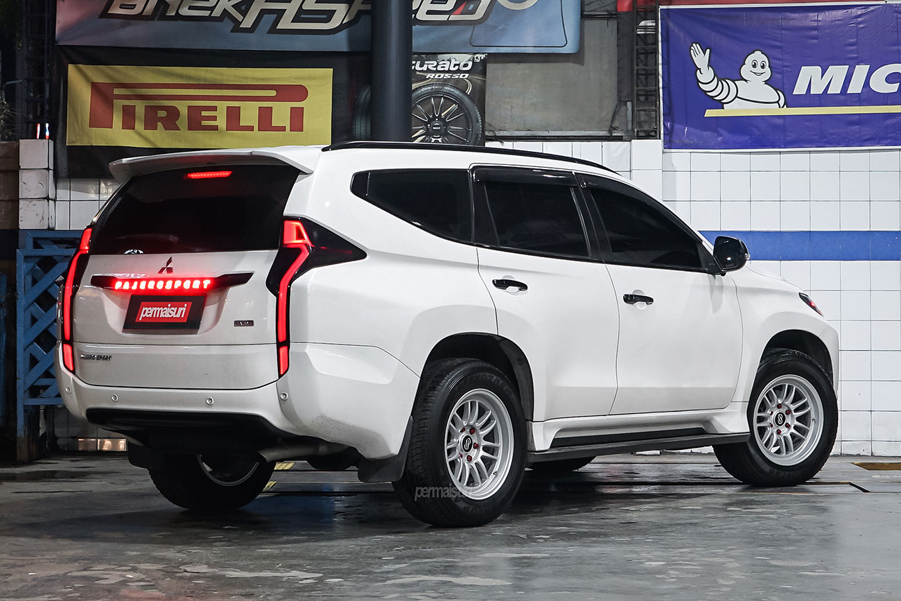 Enkei SC59 with Mitsubishi Pajero Sport