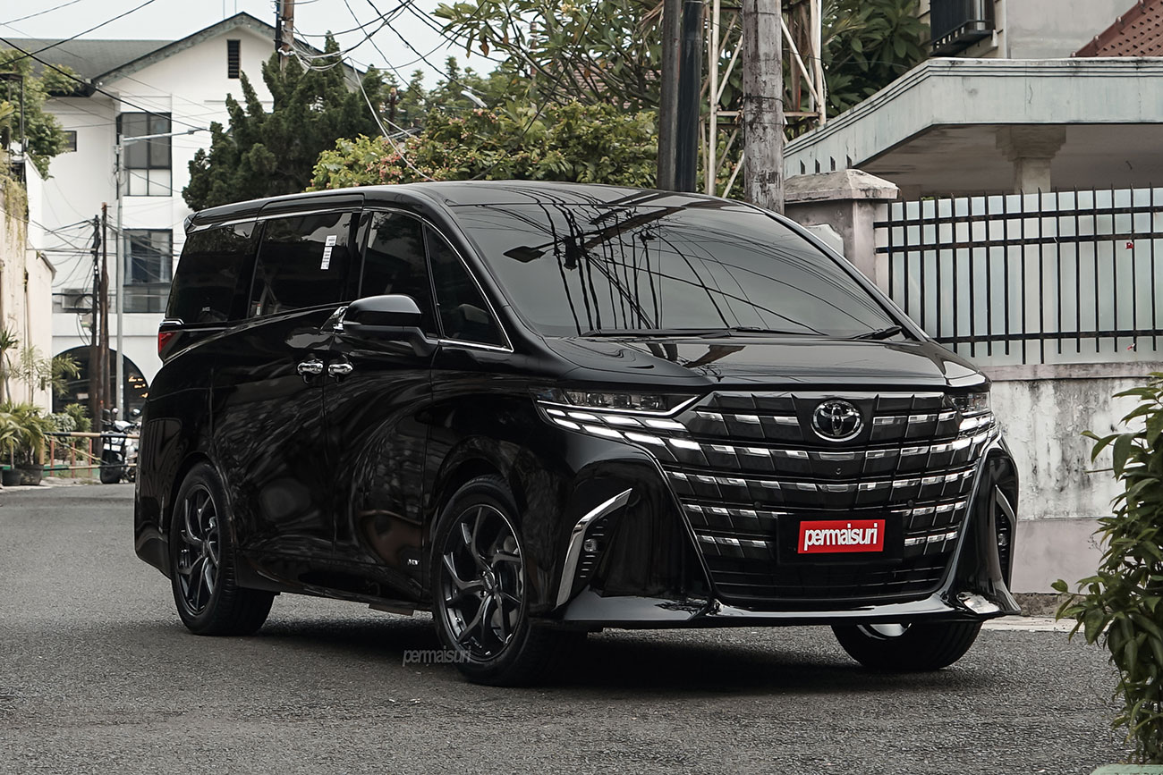 Rays Versus VMF C-01 with Toyota Alphard
