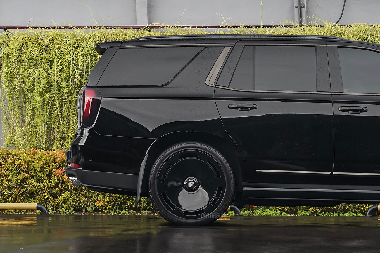 Forgiato RA-Blank with GMC Yukon Denali