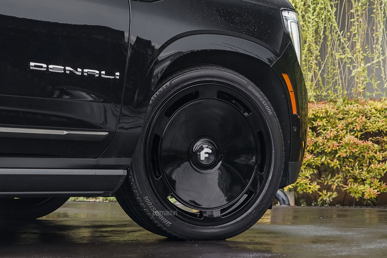 Forgiato RA-Blank with GMC Yukon Denali