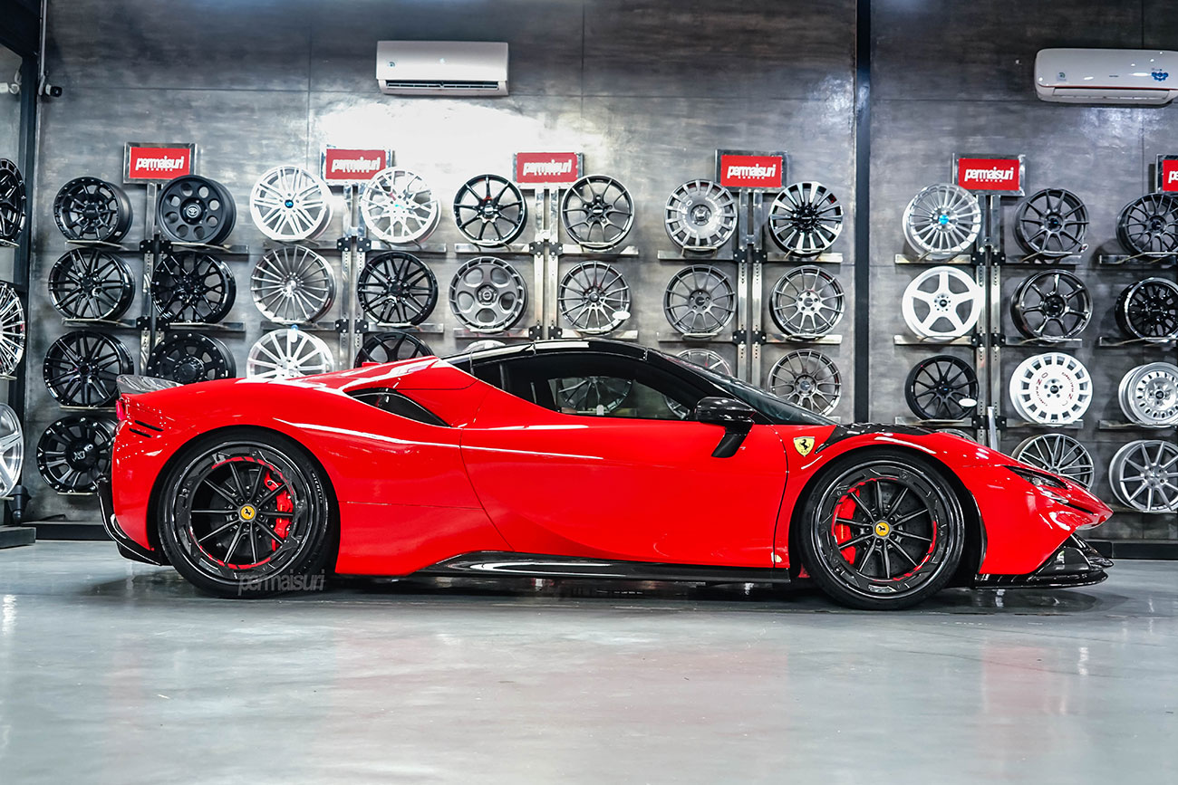 MV Forged AR100 with Ferrari SF90
