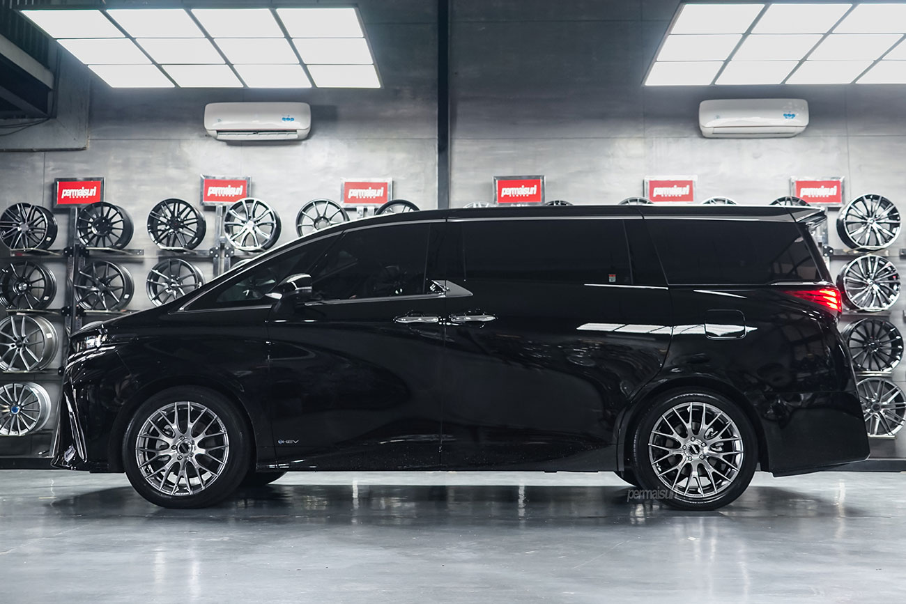 Rays Homura 2X9R with Toyota Alphard