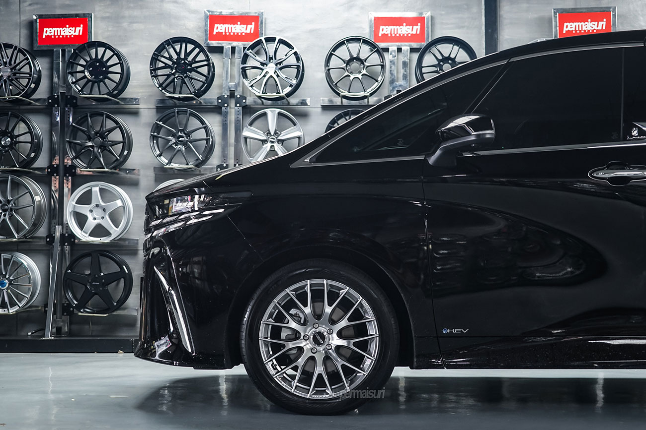 Rays Homura 2X9R with Toyota Alphard