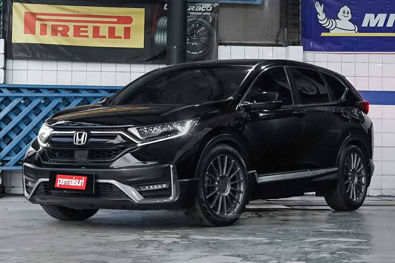 TSW Paddock with Honda CRV