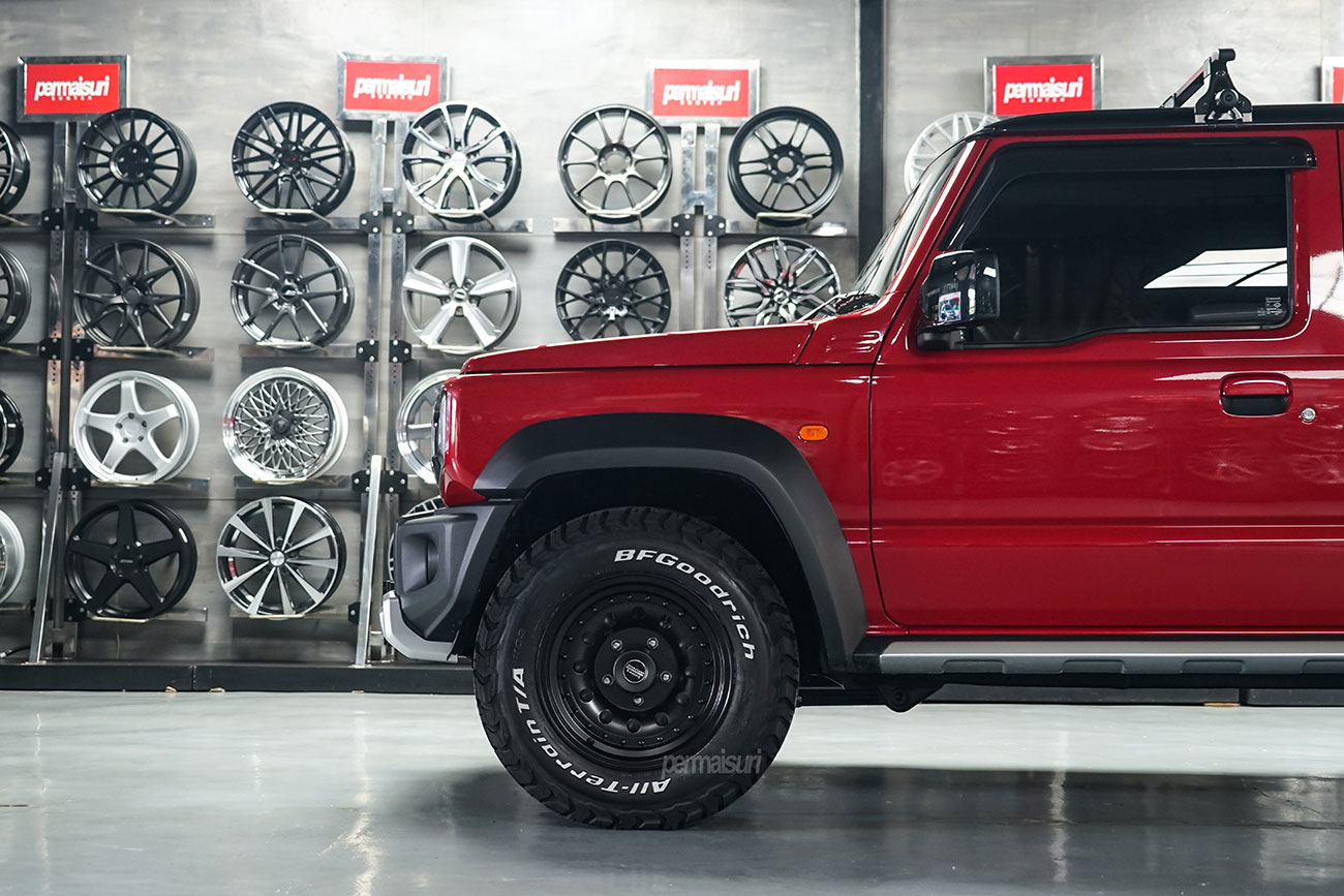 American Racing Outlaw II with Suzuki Jimny