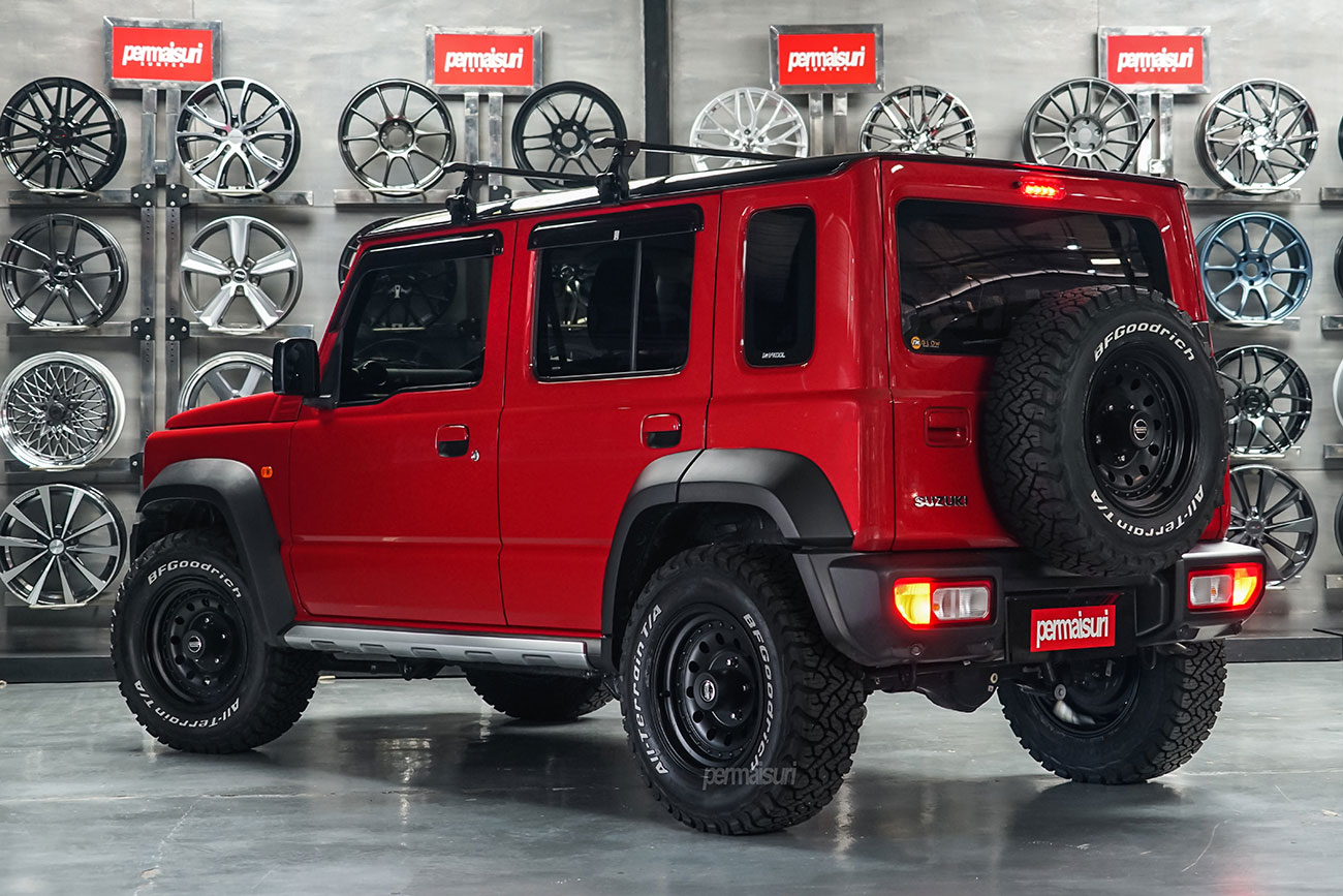 American Racing Outlaw II with Suzuki Jimny