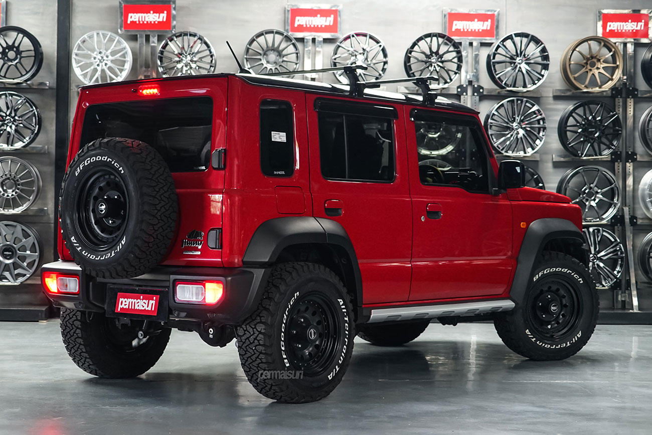 American Racing Outlaw II with Suzuki Jimny