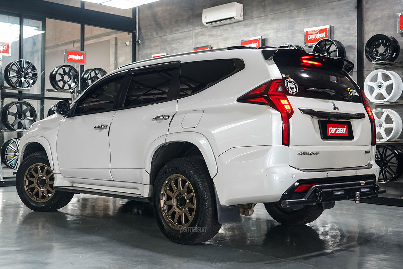 Enkei Trail Cross with Mitsubishi Pajero Sport