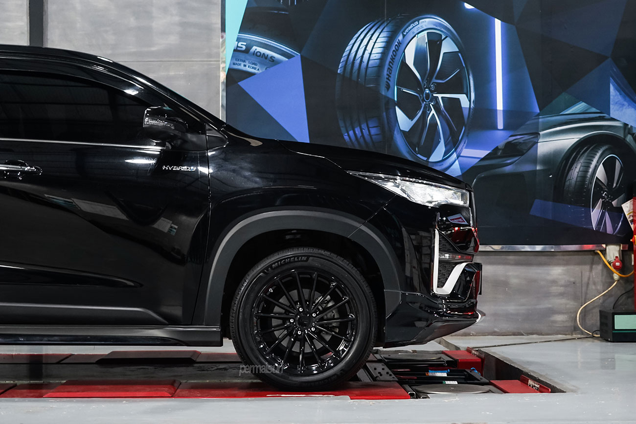 OHM Proton with Toyota Innova Zenix