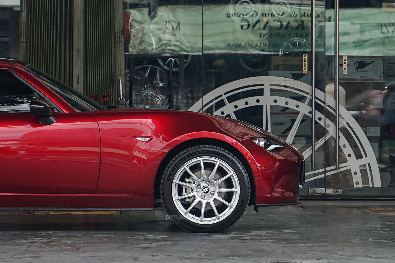 Enkei SC22 with Mazda MX5