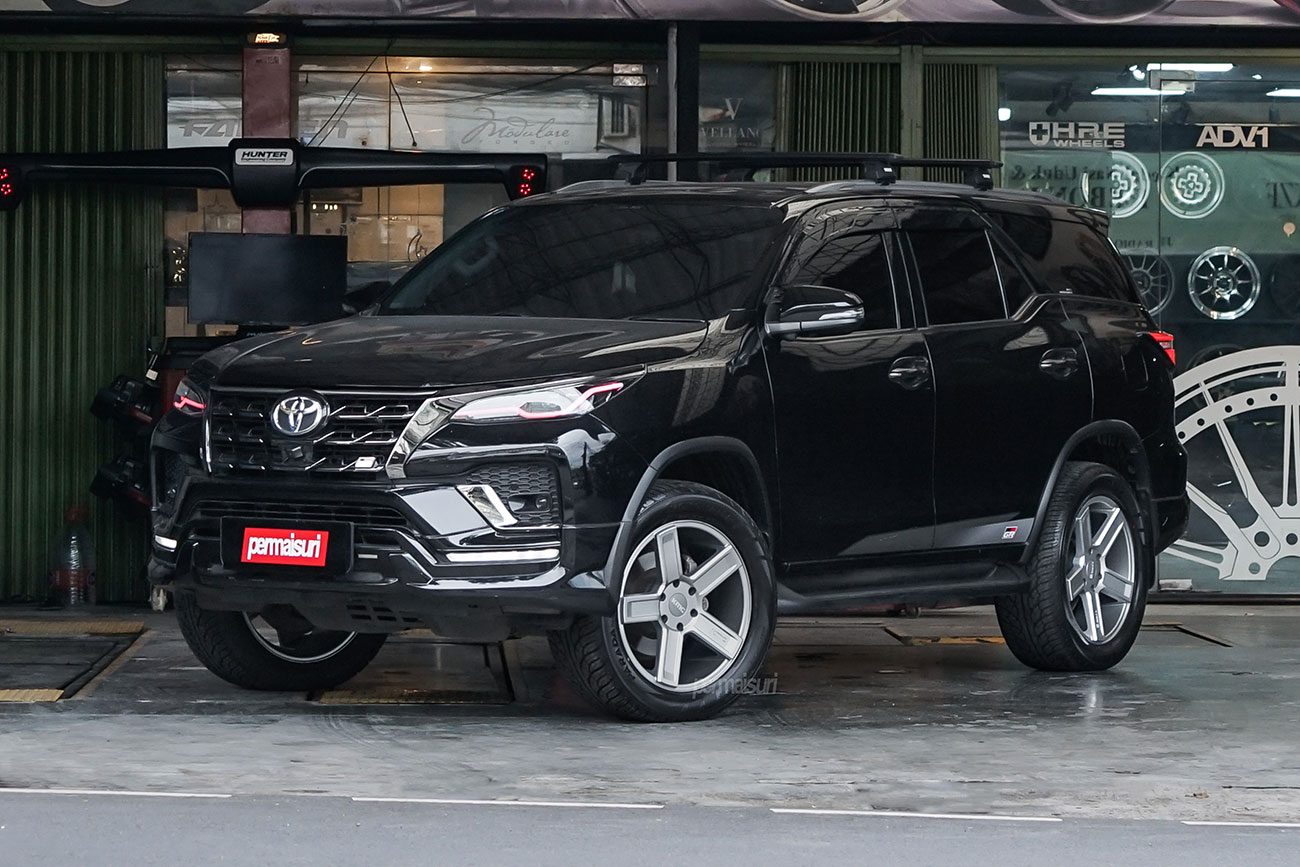 KMC MD5 with Toyota Fortuner