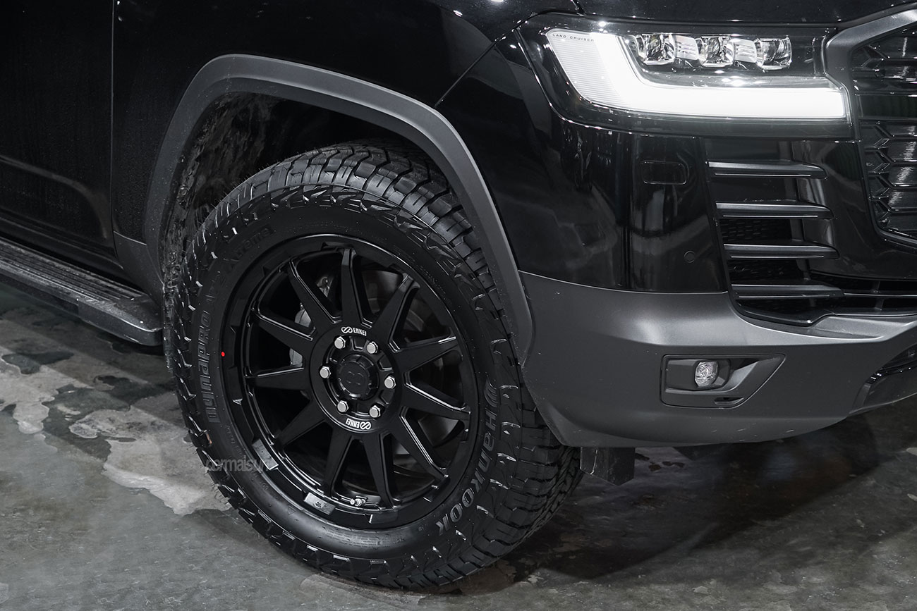 Enkei Trail Cross with Toyota Land Cruiser J300