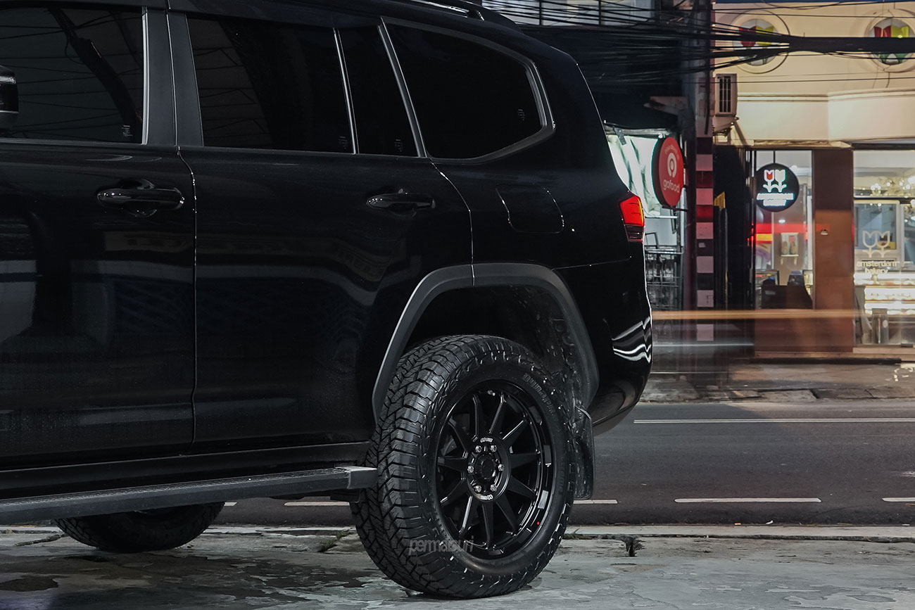 Enkei Trail Cross with Toyota Land Cruiser J300
