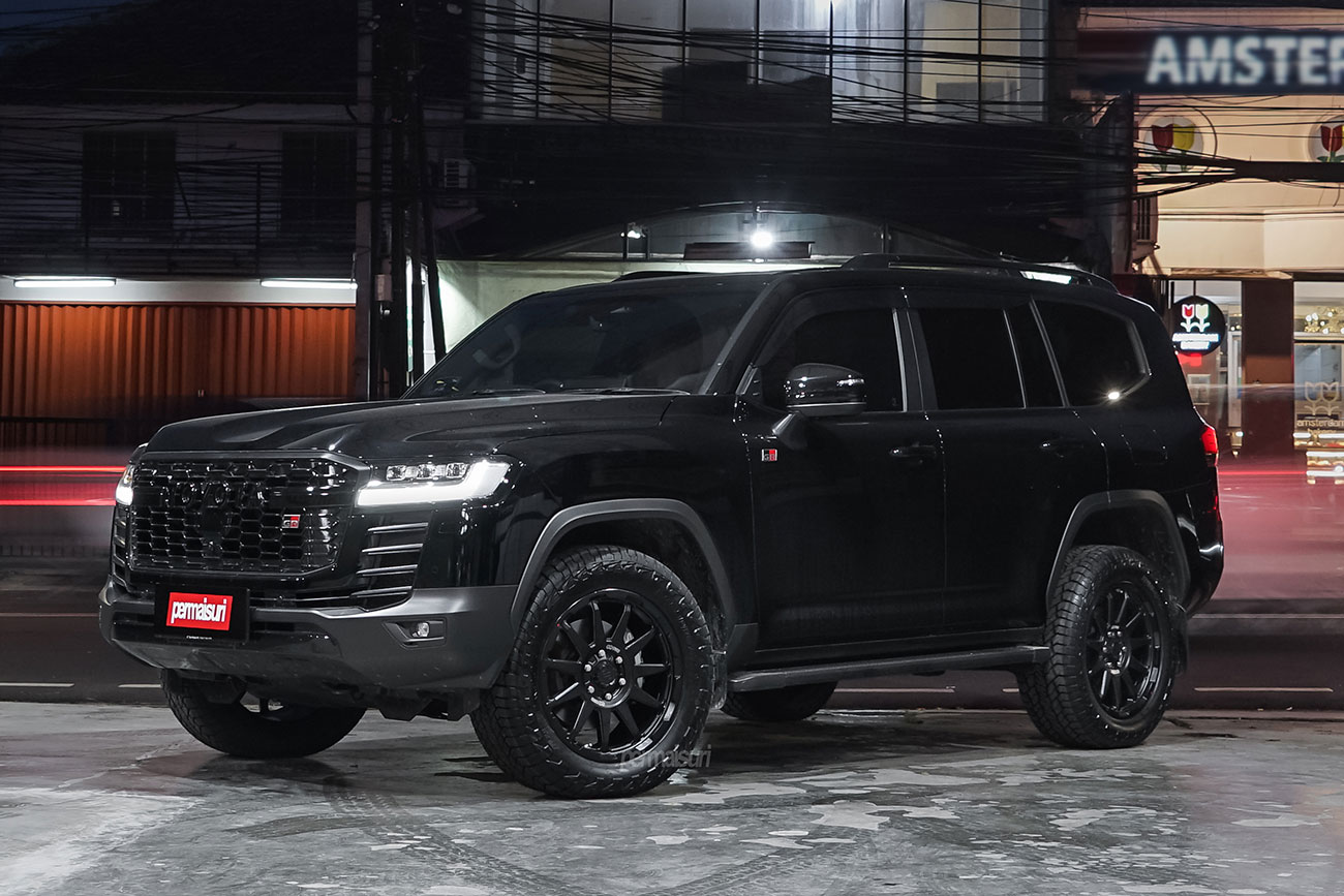 Enkei Trail Cross with Toyota Land Cruiser J300