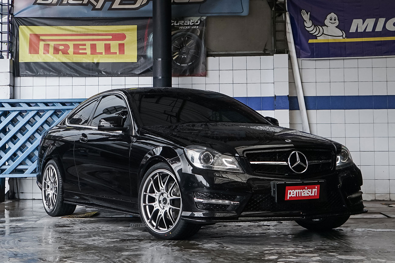 Enkei GTC02 with Mercedes Benz C-Class W204