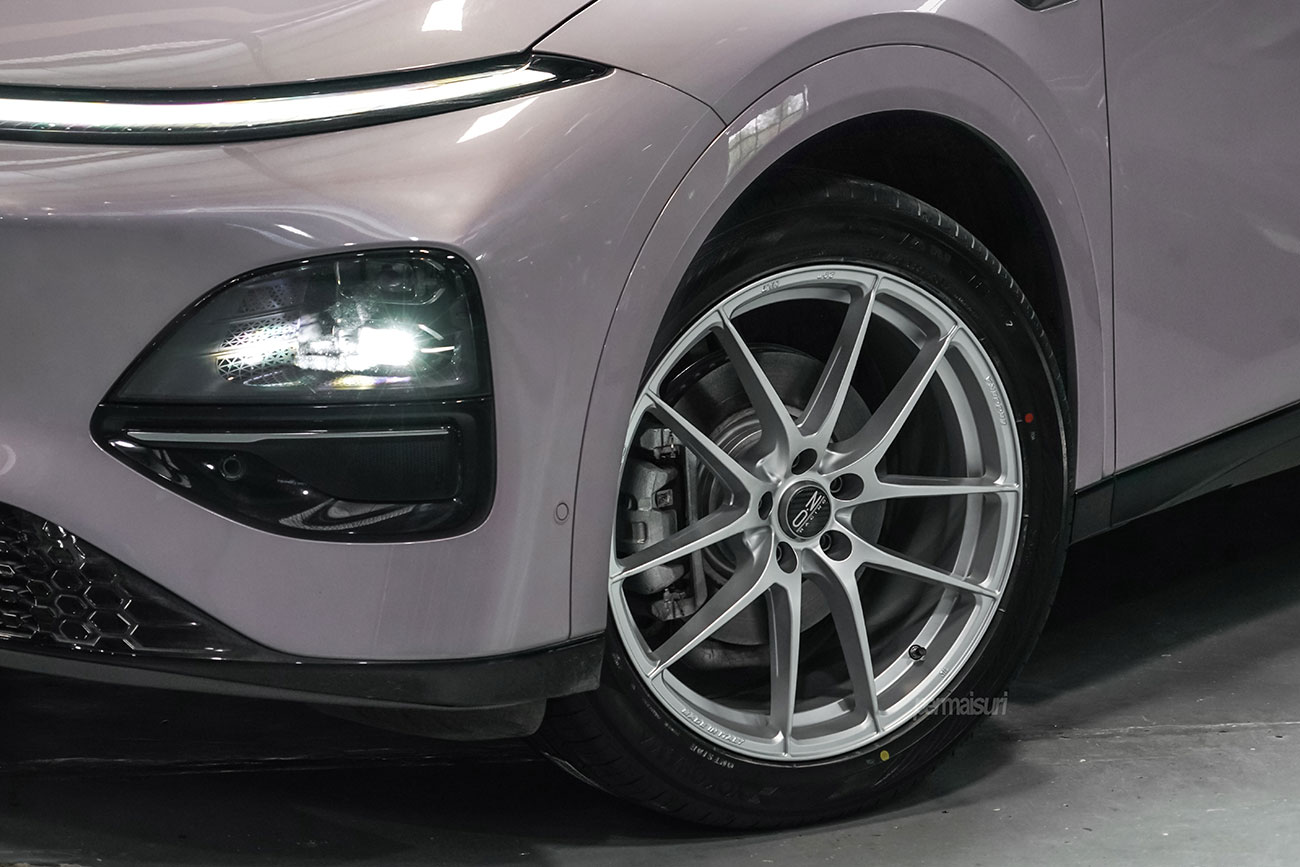 OZ Racing Leggera HLT with XPeng G6