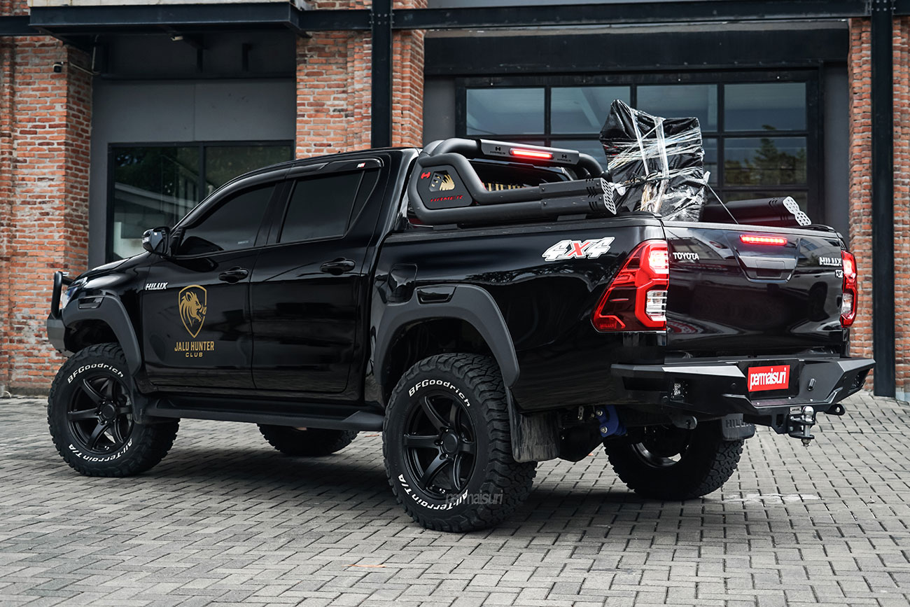 Enkei Cyclone with Toyota Hilux