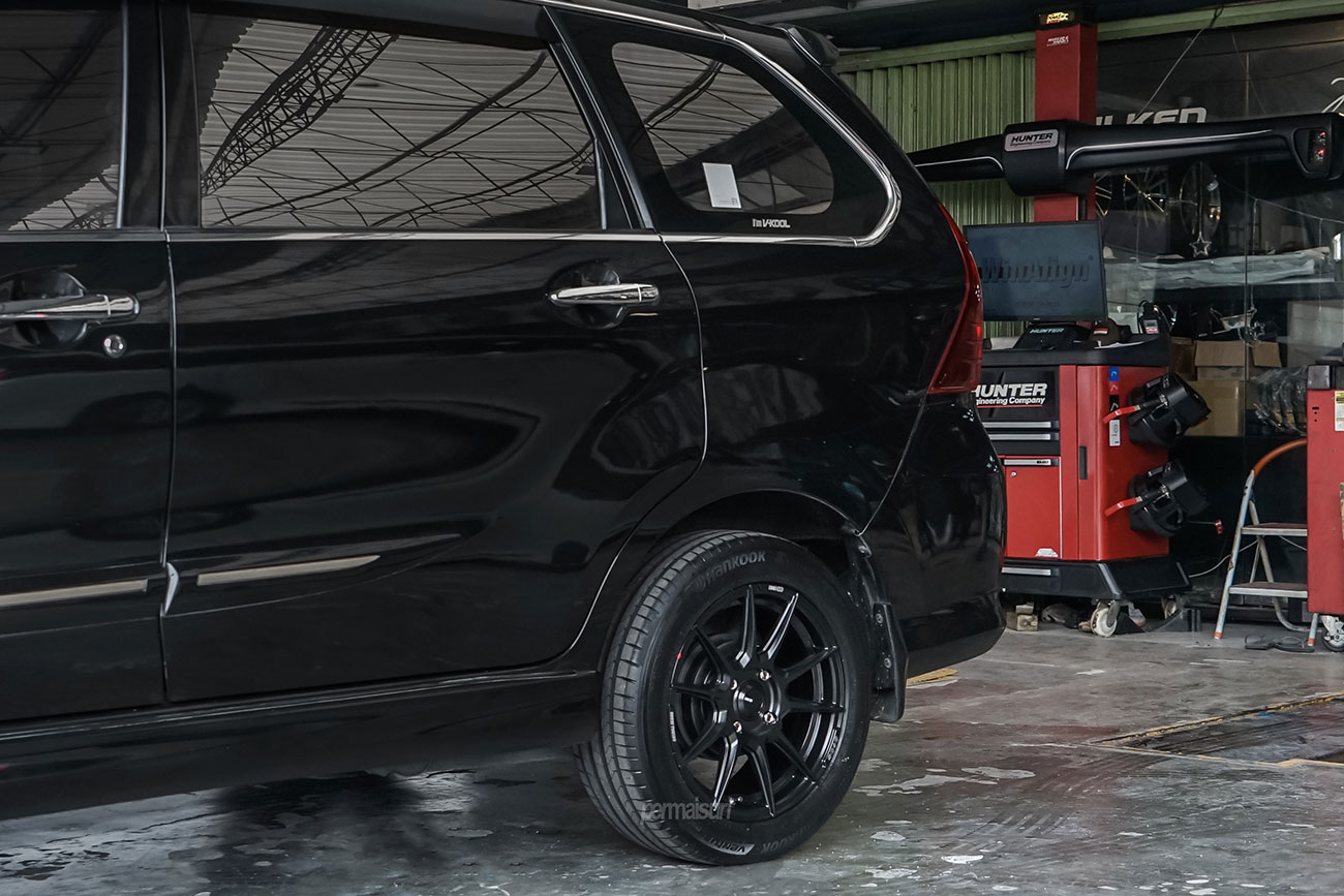 Enkei SC48 with Toyota Avanza Veloz