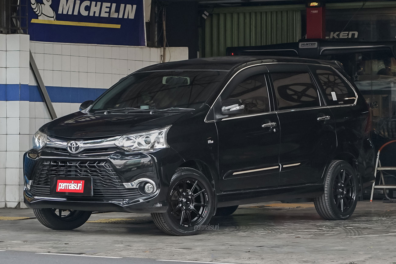 Enkei SC48 with Toyota Avanza Veloz