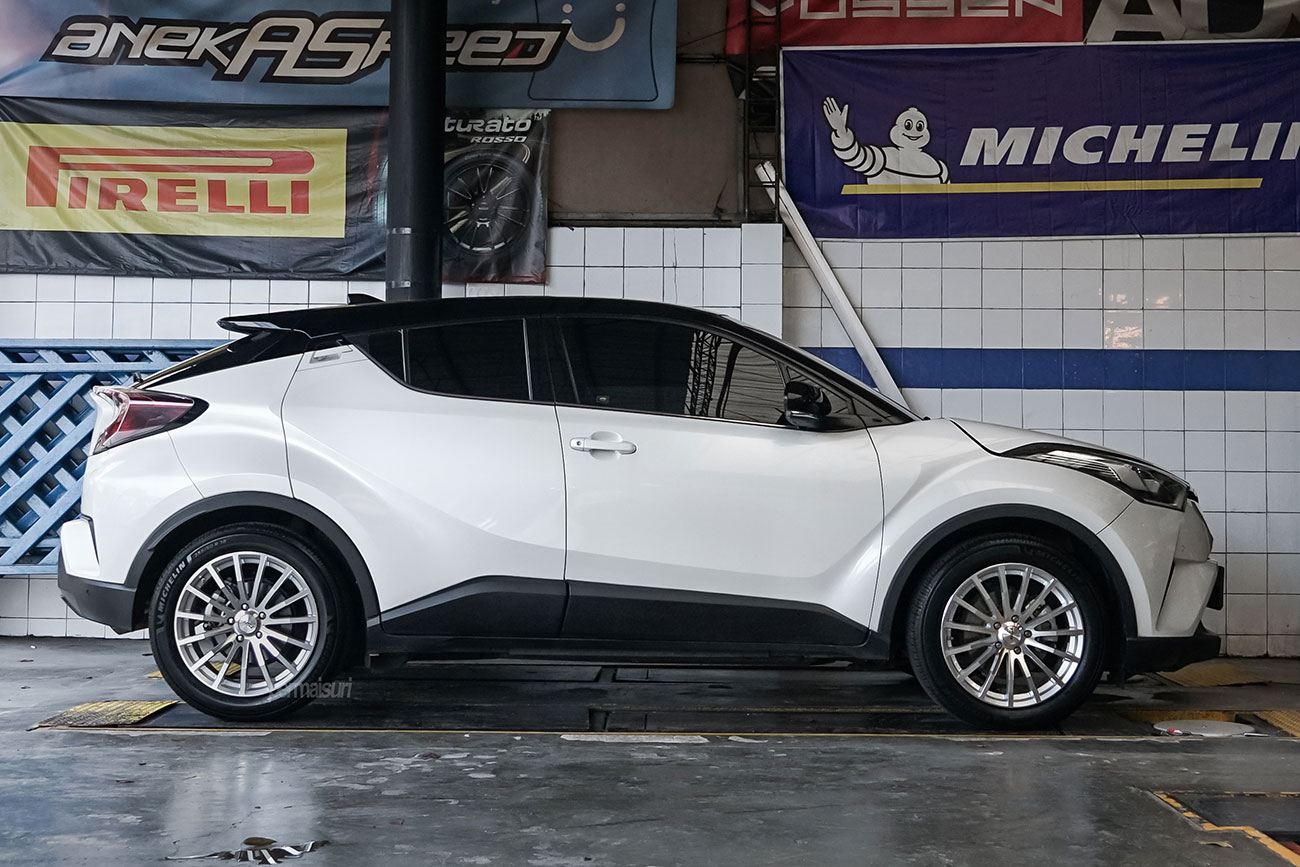 TSW Mallory with Toyota CHR