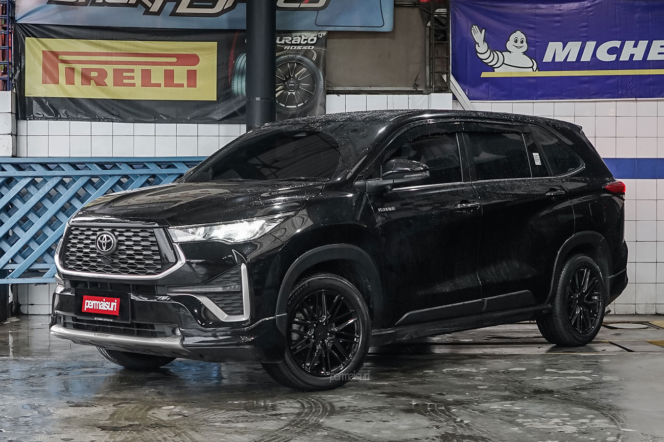 TSW Pescara with Toyota Innova Zenix