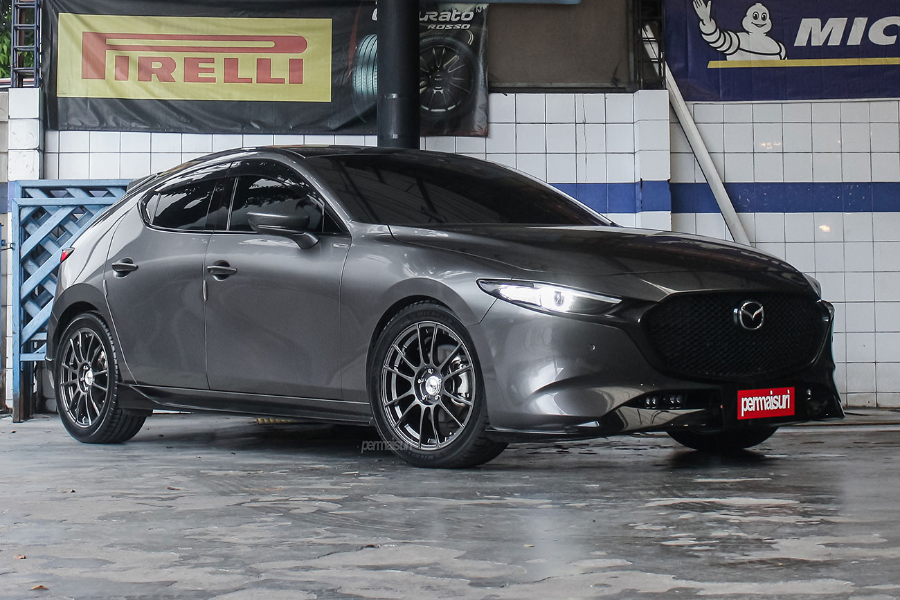 SSR GTX04 with Mazda 3