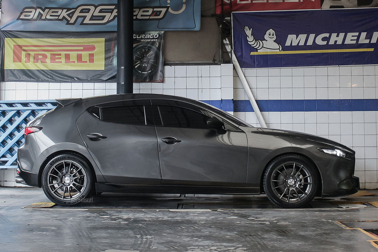 SSR GTX04 with Mazda 3