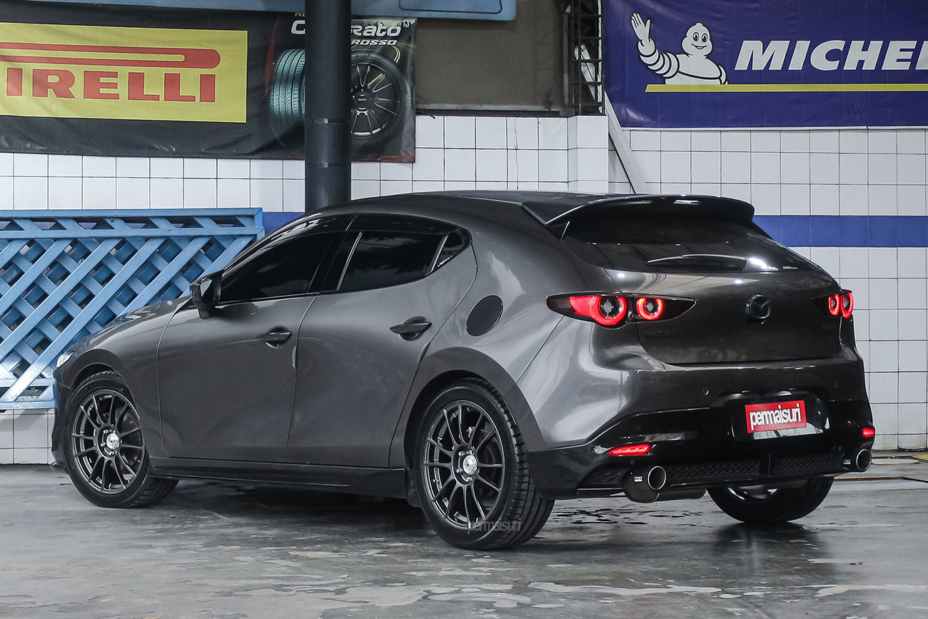 SSR GTX04 with Mazda 3