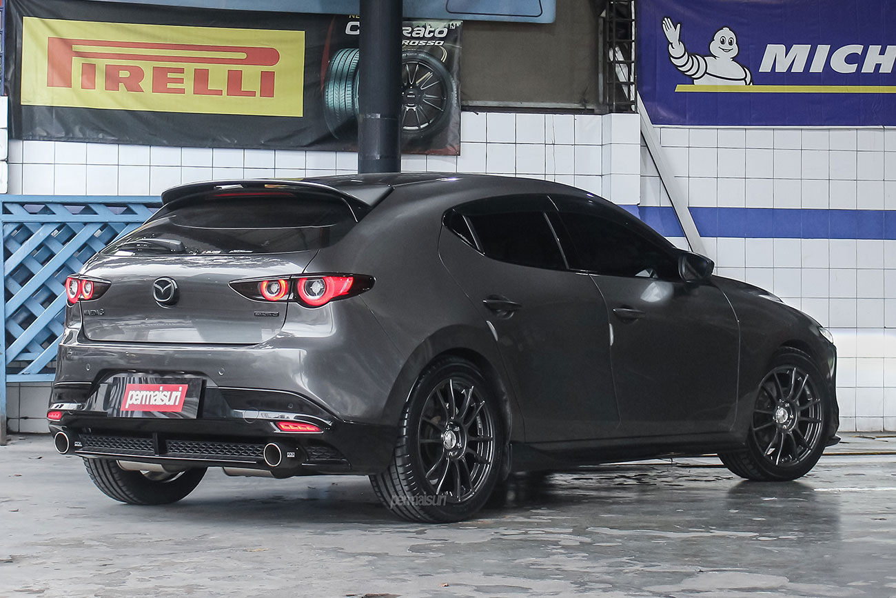 SSR GTX04 with Mazda 3