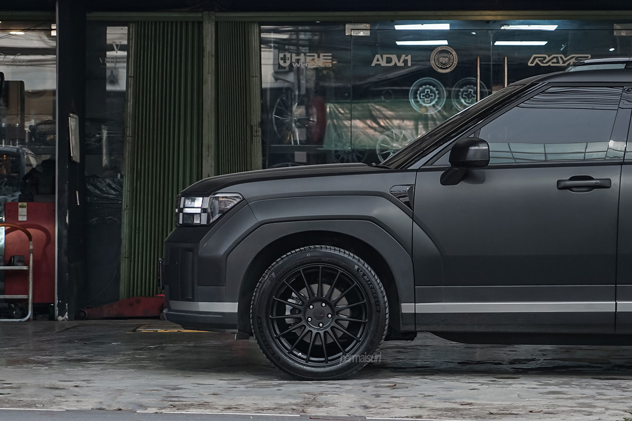 TSW Paddock with Hyundai Santa Fe