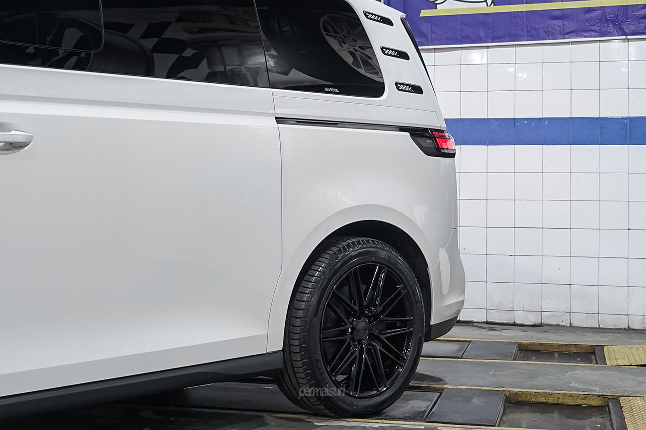 TSW Pescara with Volkswagen ID.Buzz