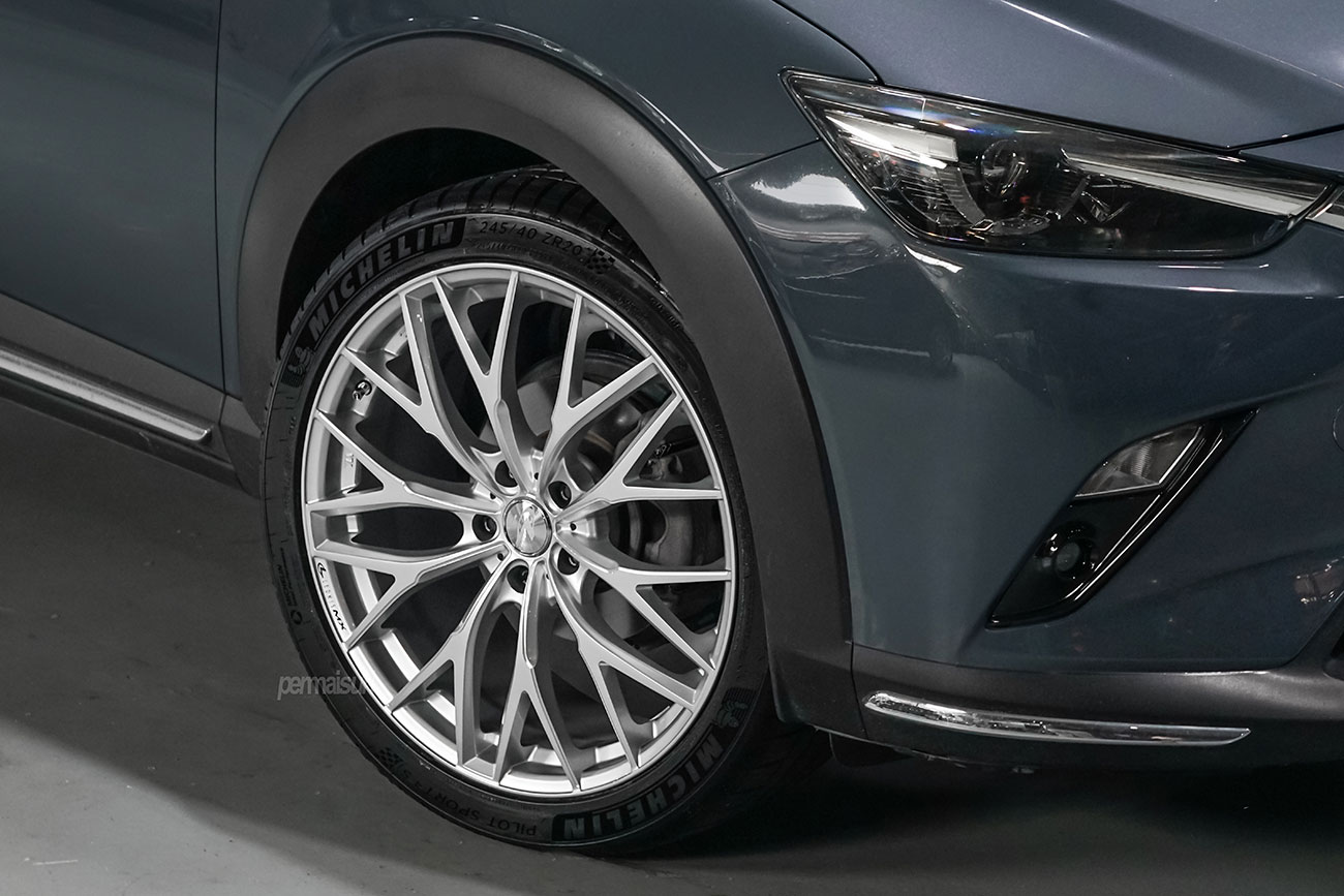 Weds Leonis MX with Mazda 3
