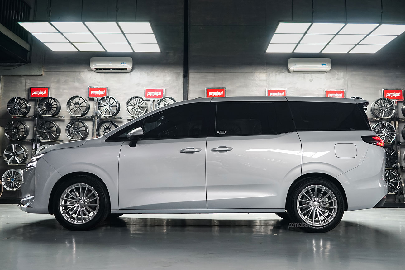 OHM Proton with Wuling Cortez Darion