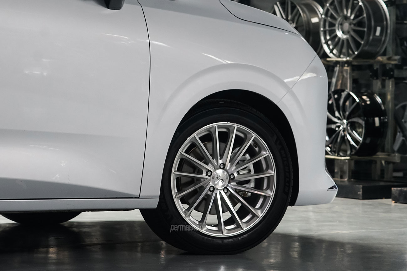 OHM Proton with Wuling Cortez Darion