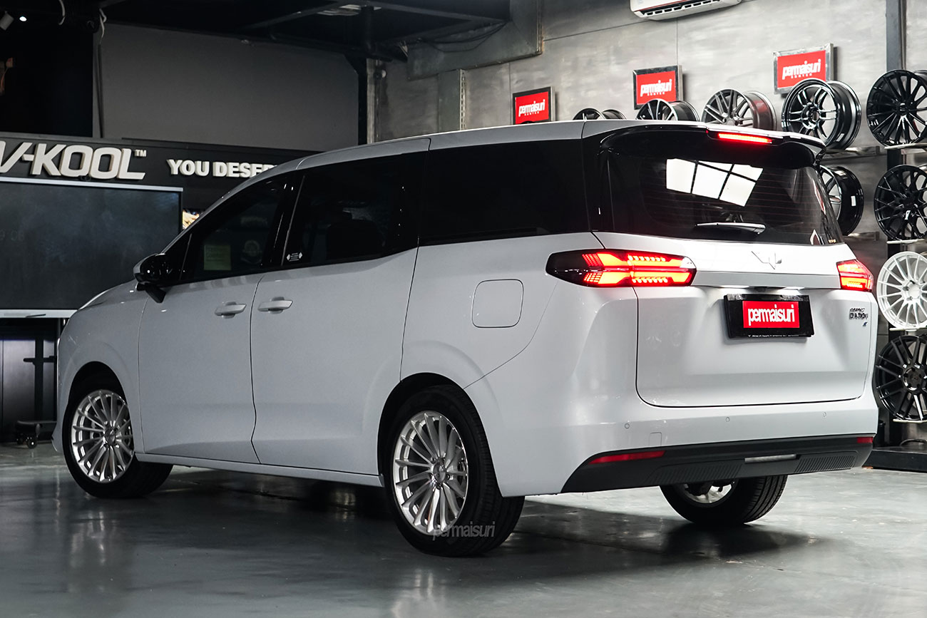OHM Proton with Wuling Cortez Darion