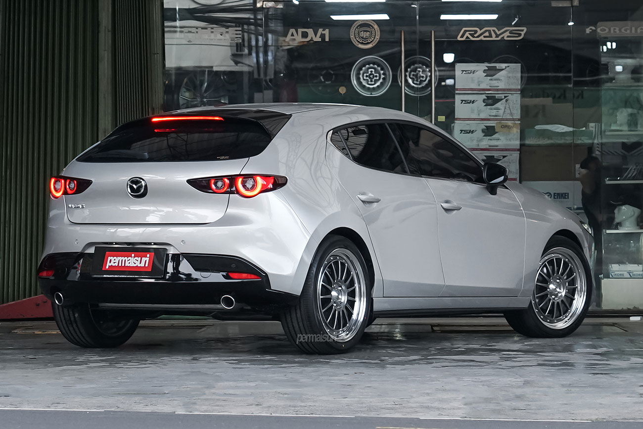 SSR TF1 with Mazda 3