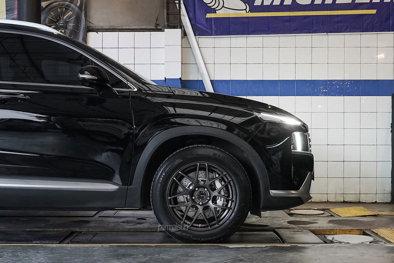 WedsSport SA-27R with Hyundai Santa Fe