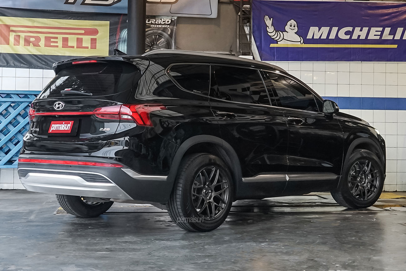WedsSport SA-27R with Hyundai Santa Fe