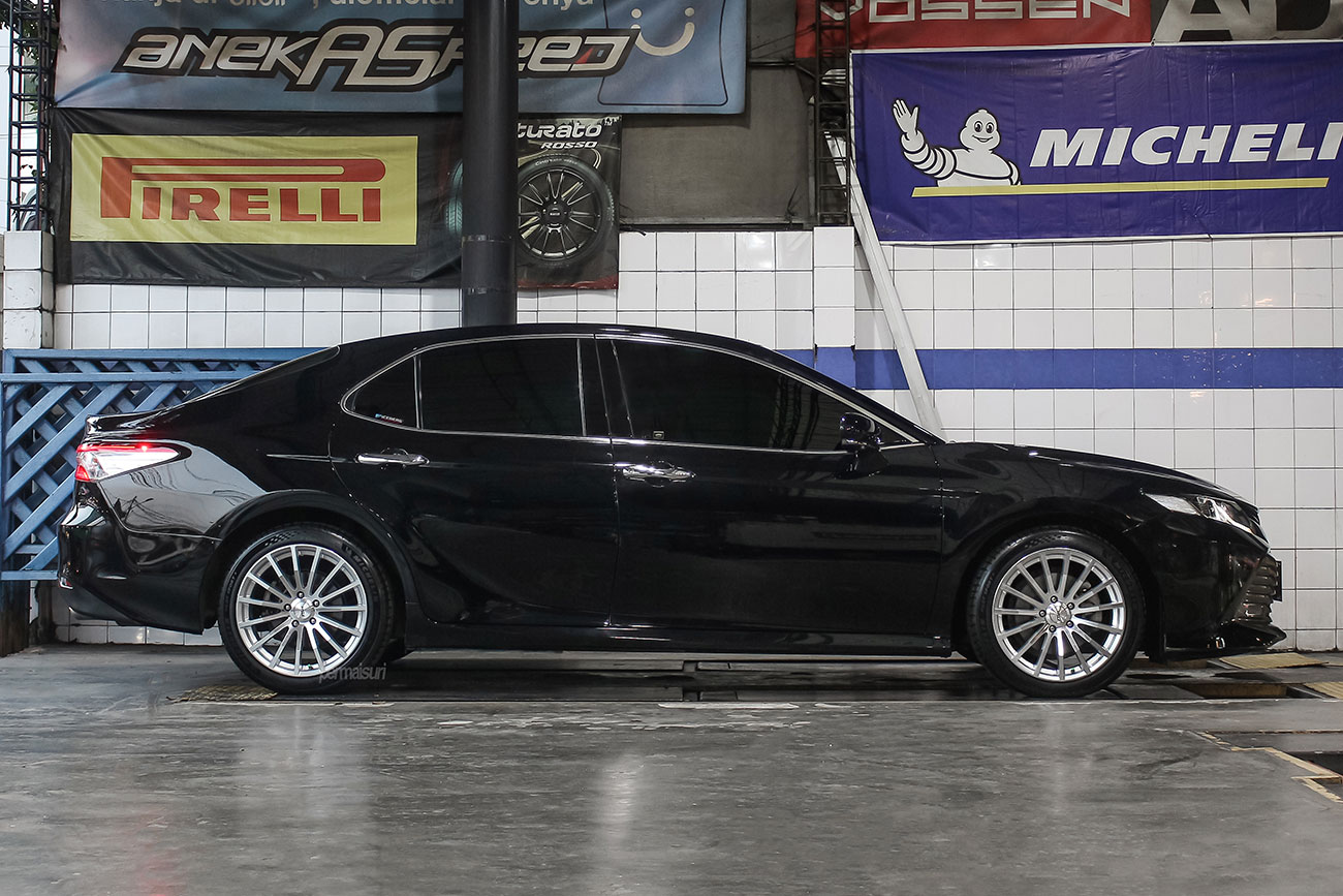 TSW Mallory 5 with Toyota Camry
